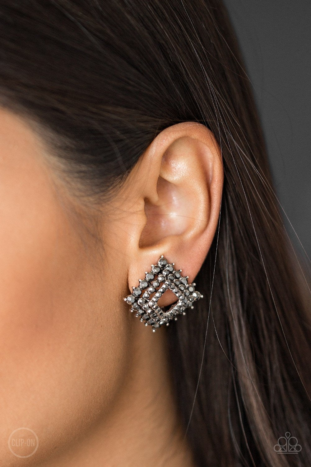 Kensington Keepsake Earring